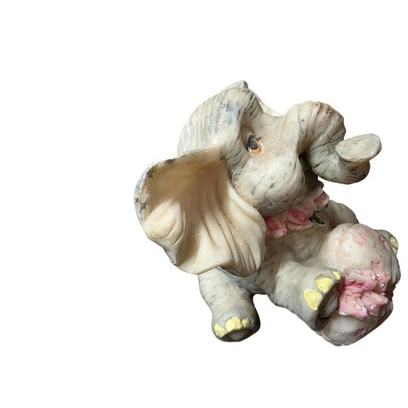 Vintage cute small Elephant With Pink Heart Figurine - Picture 7 of 10